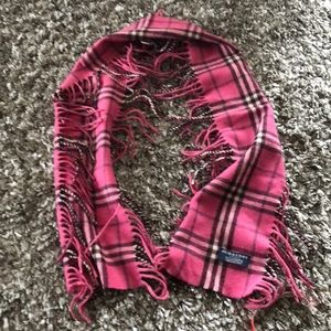 BURBERRY - Classic Pink Plaid Burberry Scarf